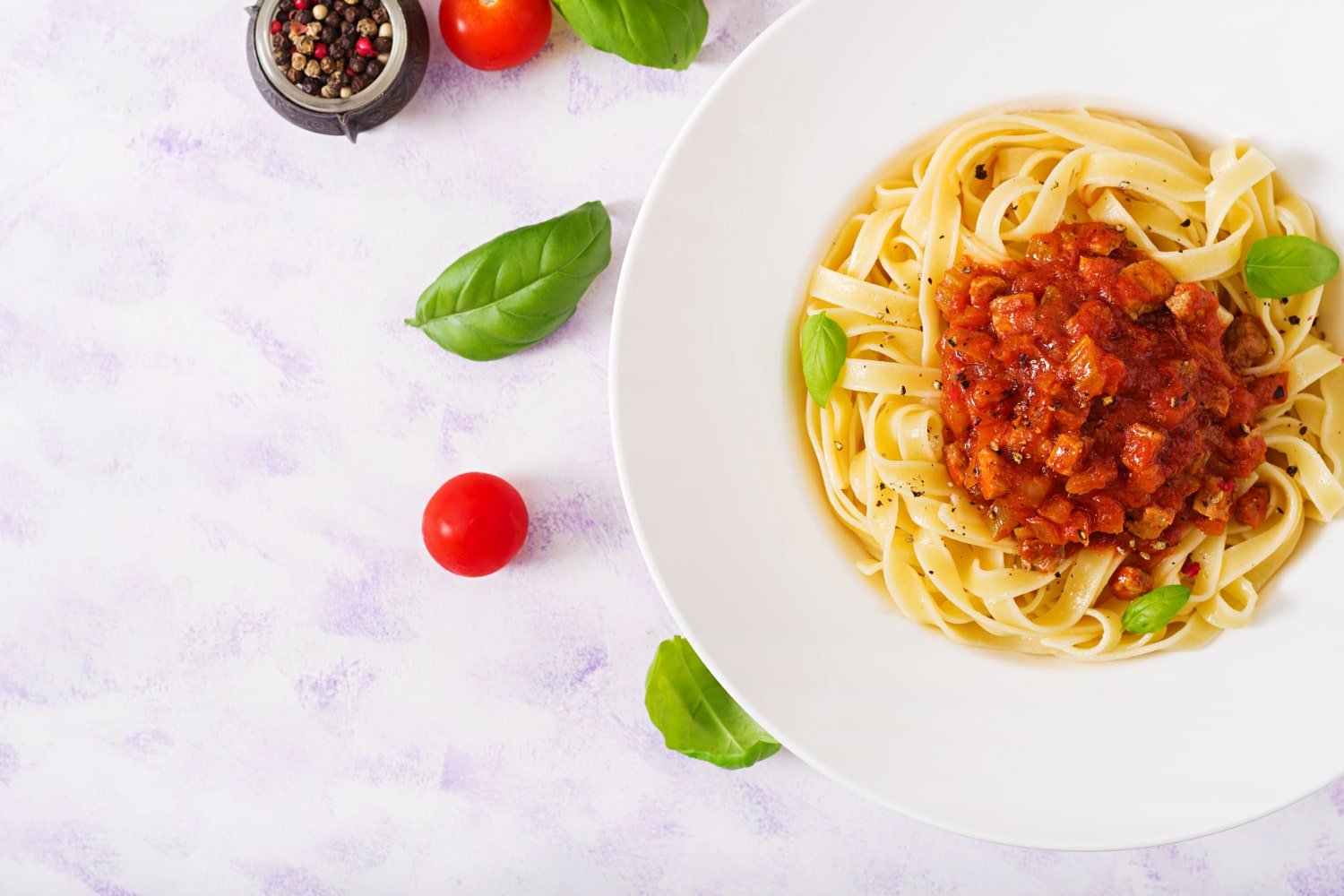 italian pasta with bolognese sauce